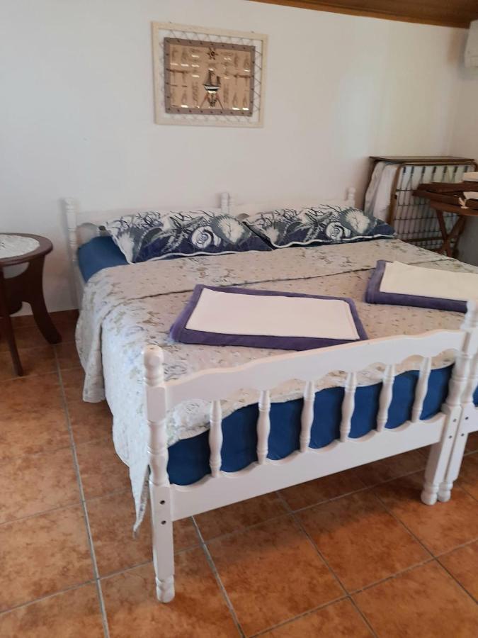 Ana & Stela Apartment Karlobag Luaran gambar
